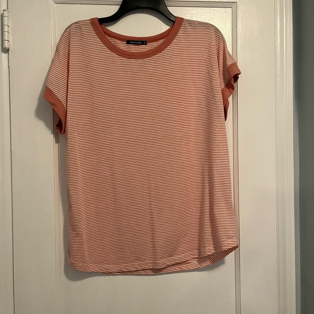 Pink Clover Relaxed Ribbed Short Sleeve Tee in Pink and Brown